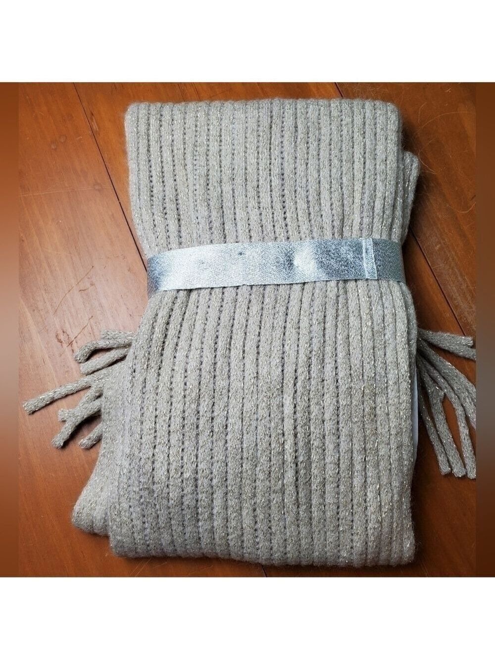 NWOT New York & Company scarf and glove set, cream and gold - Picture 2 of 3